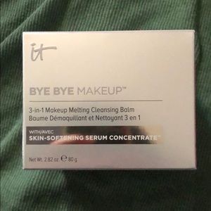 It cosmetics bye-bye make up